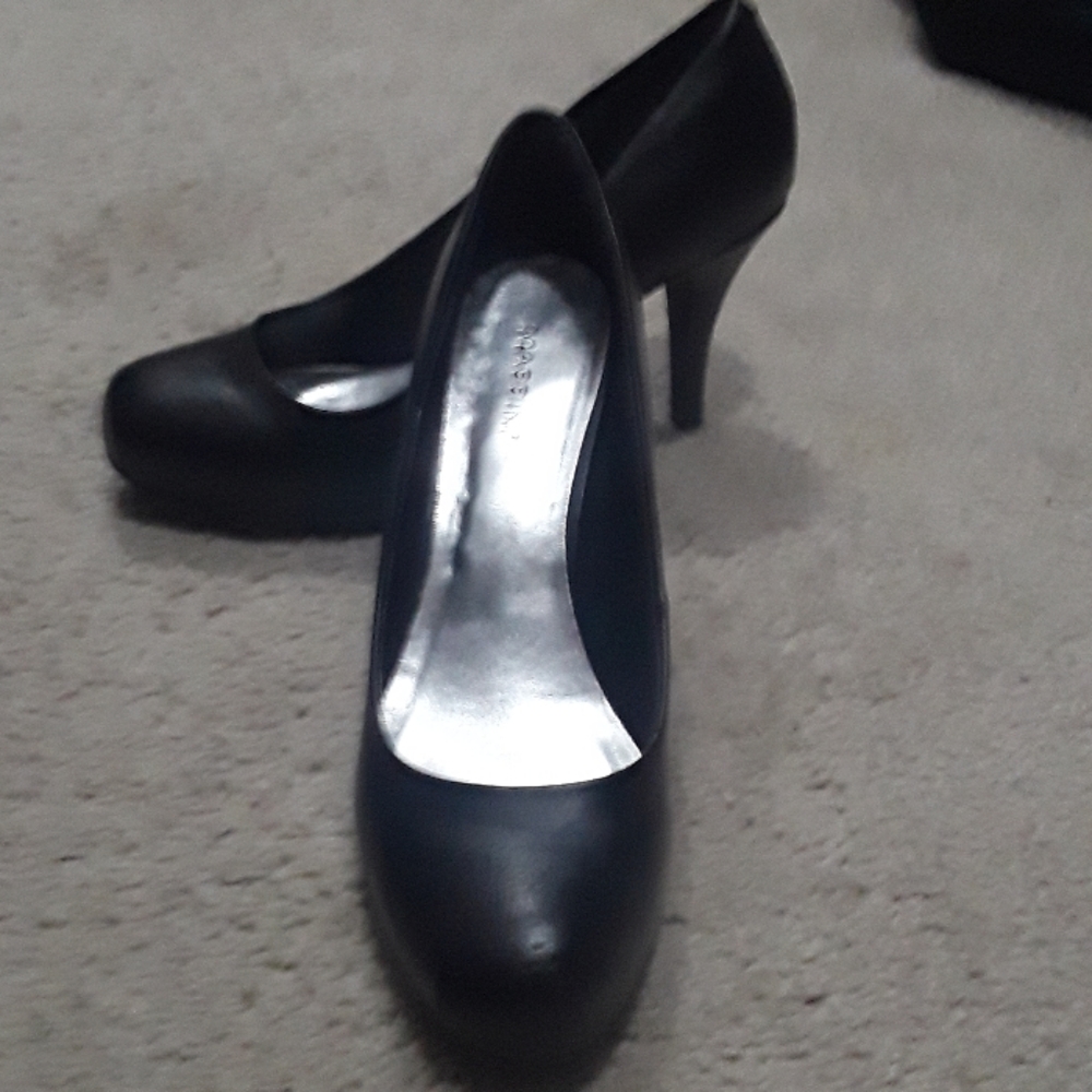 Black dress heels